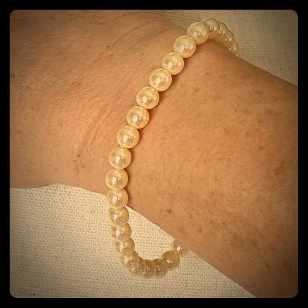 🍭3/25🍭Faux Pearl Bracelet